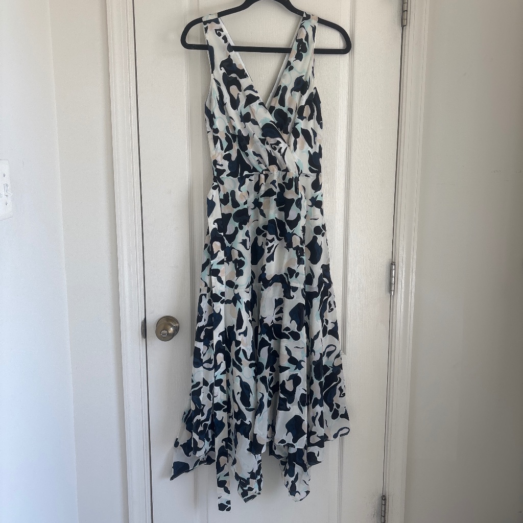 Brand New Club Monaco 100 Silk Dress